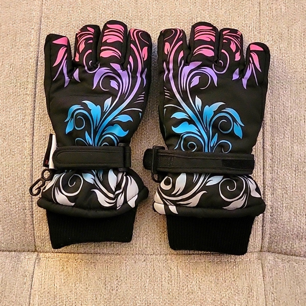 Kids gloves. L-XL (7-8 years) Like new. Thinsulate